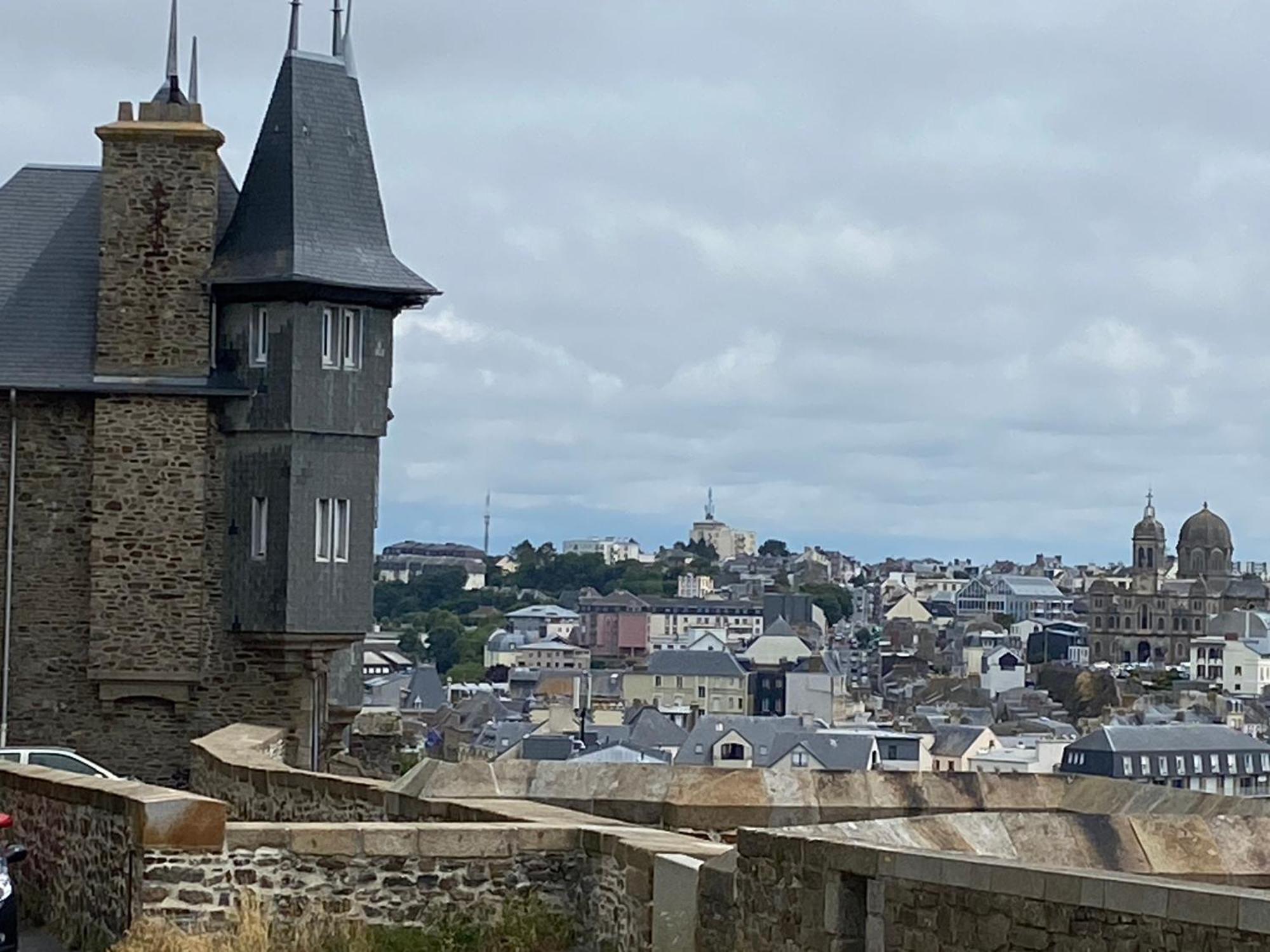 Maison Du Cap Lihou Granville, Quartier Historique